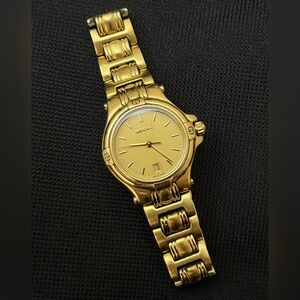 Gucci 9240L Ladies Gold Plated Vintage Watch In Beautiful Condition, New Battery